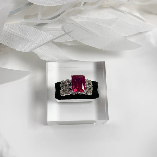 RED GEMSTONE - RING