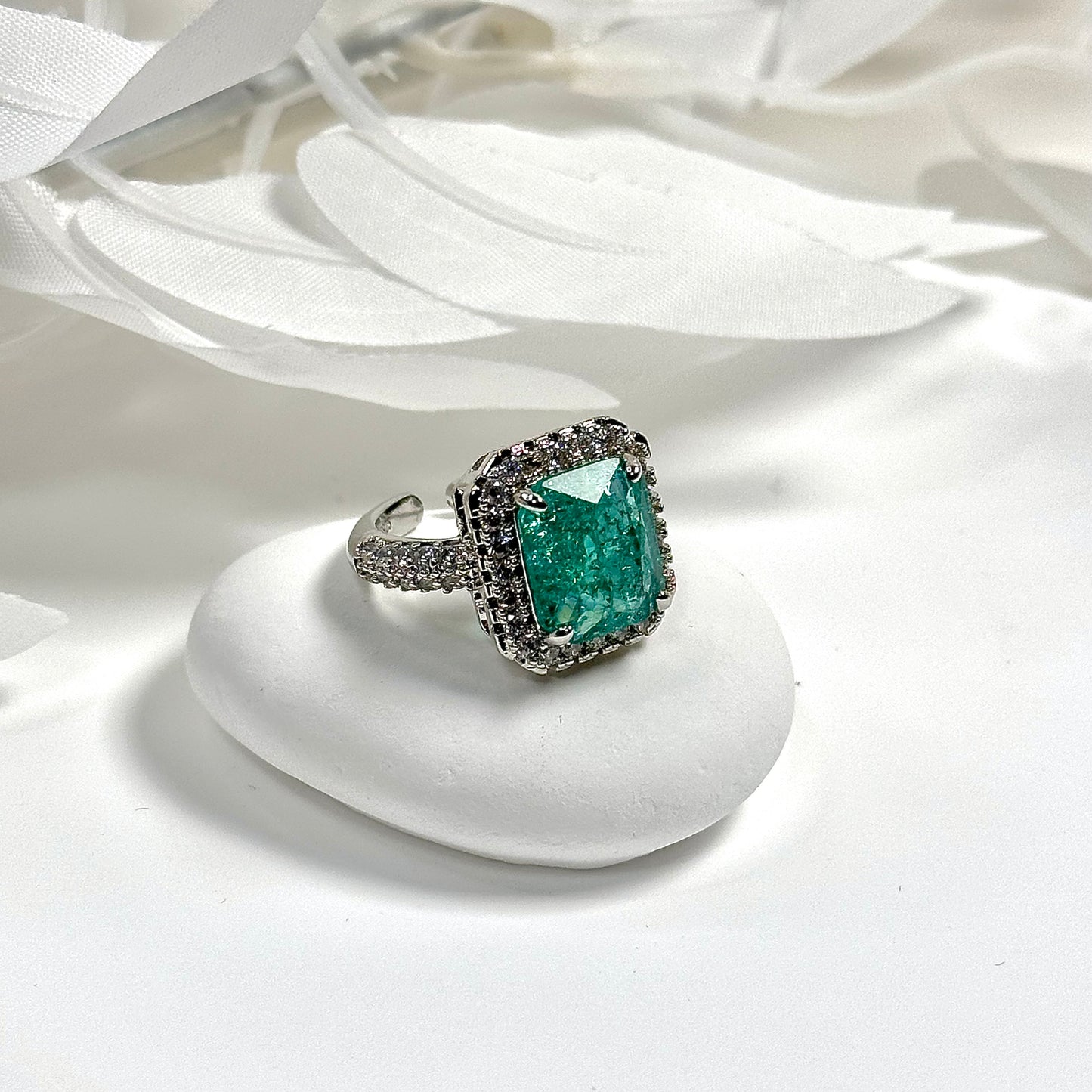 BLUE GREEN MOISSANITE - RING