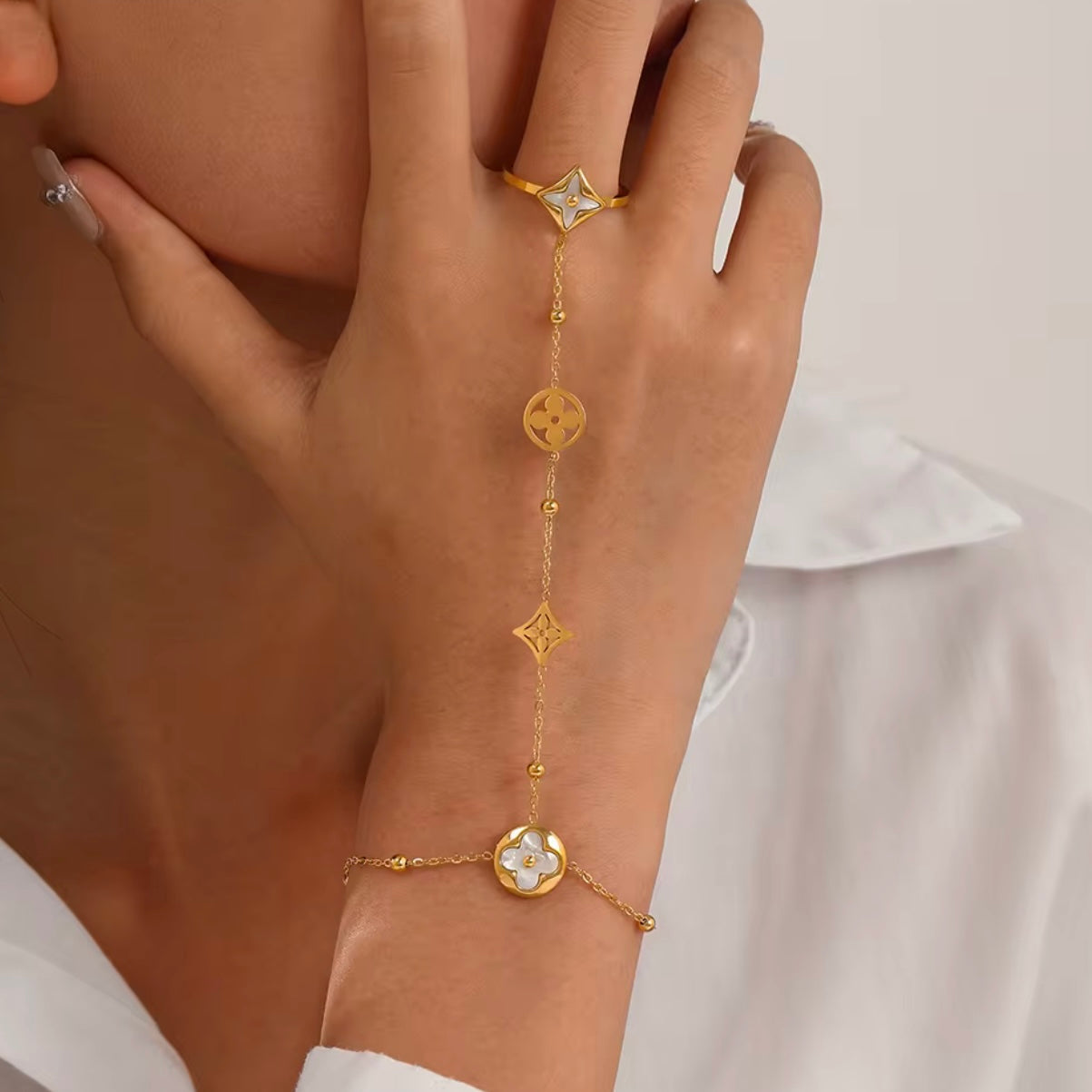 LIRA CLOVER - CHAIN BRACELET